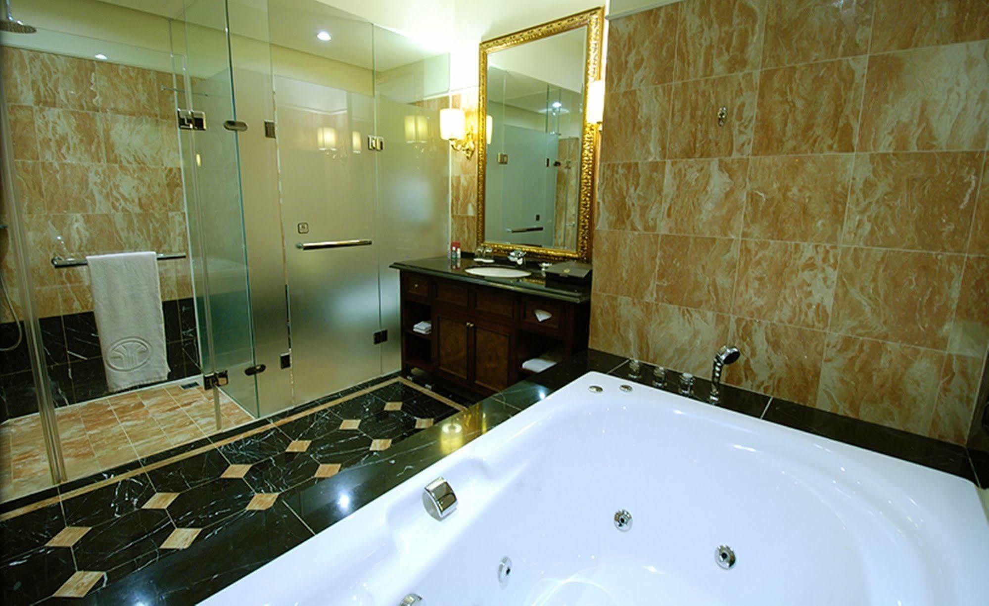 Capital Hotel Dazhi Đài Bắc Ngoại thất bức ảnh
